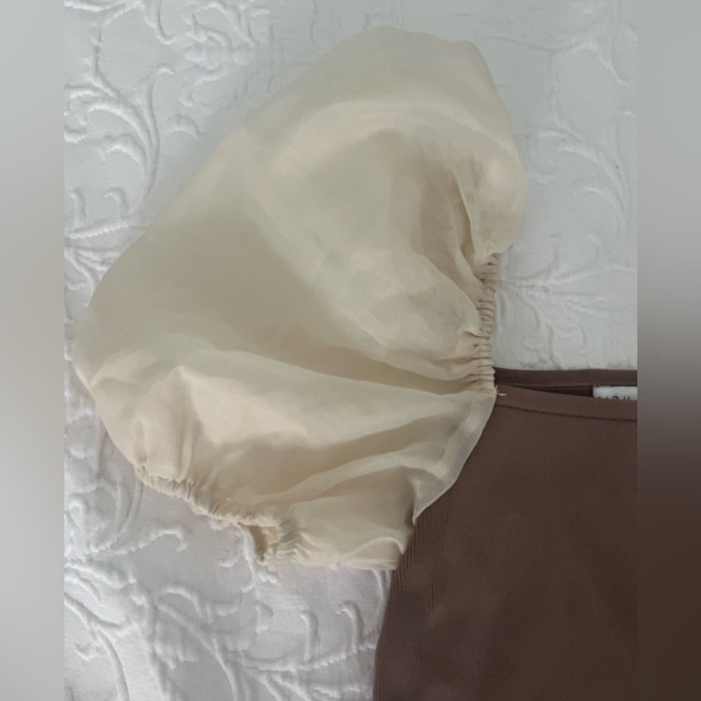 Miou muse puff sleeve brown and white never worn top Size Medium - Picture 2 of 5